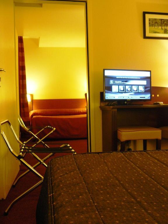 Le Parc Des Fees Hotel Retaurant & Spa La Bourboule Rom bilde